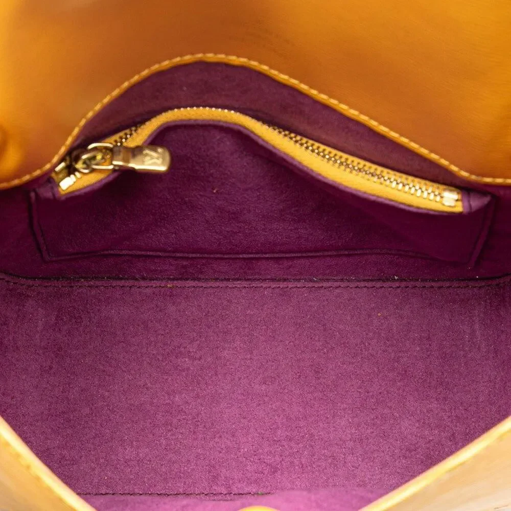 Louis Vuitton ab closure